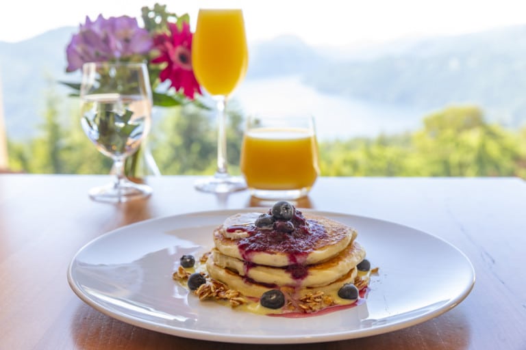 breakfast, brunch, pancakes