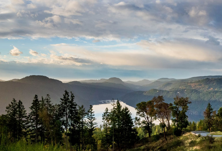 Villa Eyrie Resort history - 1984 when Maria Schuster first discovered the property