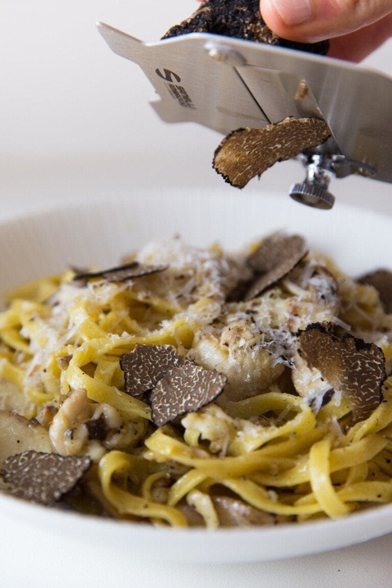 truffles-trufflefest-villa-eyrie