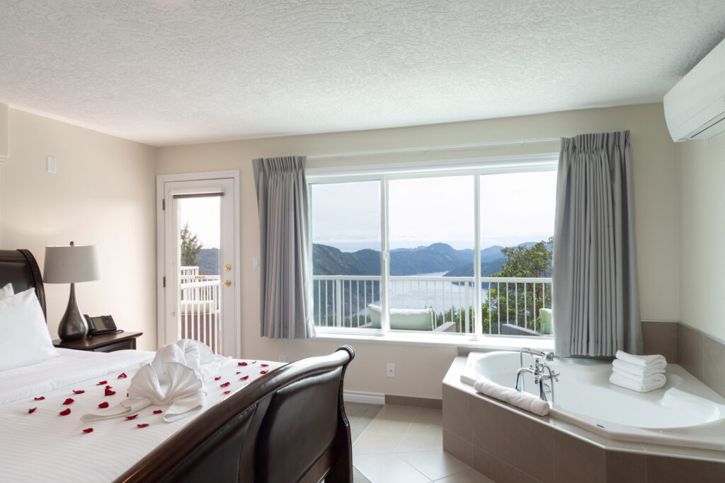 Villa Vista – Vista Superior Suite - Villa Eyrie Resort