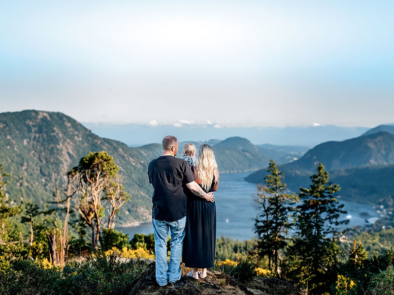 A family overlooking Saanich Inlet at Villa Eyrie